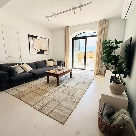 Torri Katur 1 With Private Garden Daire Is-Swieqi