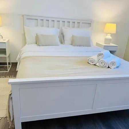 Torri Katur 1 With Private Garden Daire Is-Swieqi