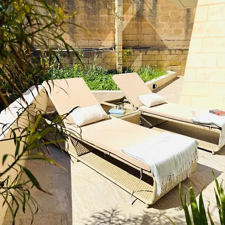 Torri Katur 1 With Private Garden *